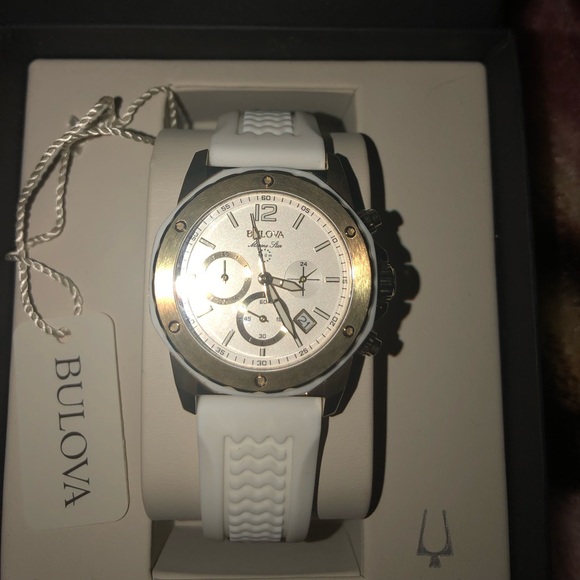 Bulova watch woman - Picture 2 of 4